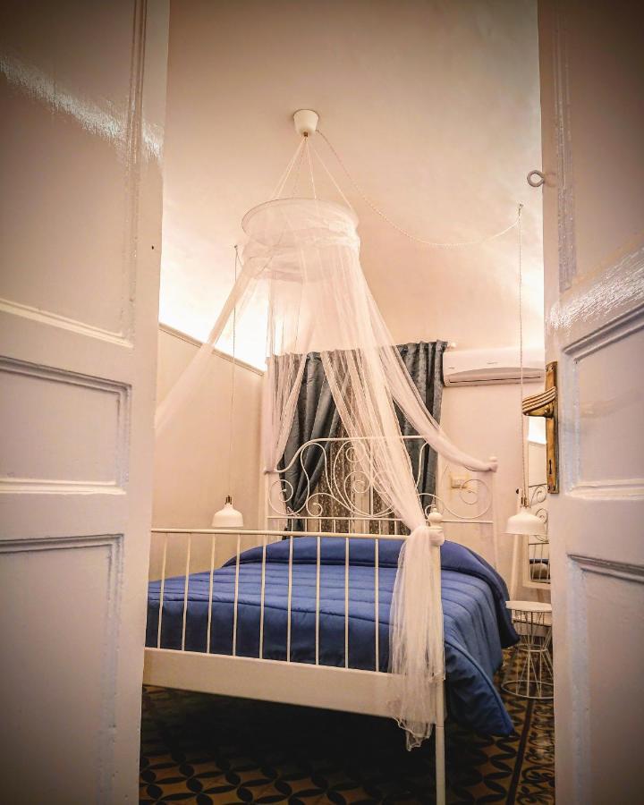 Siculi Central Apartment Catania Bagian luar foto